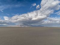 Utah Mountains: Desert and Salt Flats