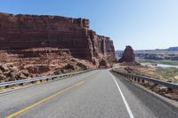 Utah National Park: Road Trip Through Red Rock Formations