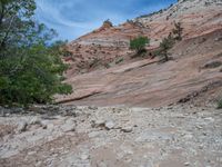 Open Space in Utah: A Blend of Dirt and Gravel Surface