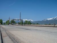 Utah Road: Clear Sky and Beautiful Natural Landscape