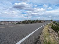 Utah Road: Exploring the Beautiful Landscape