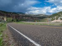 Utah Road: A Scenic Landscape with Mountains