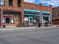 Utah Road: Exploring Shopping and Classic Architecture at the Cinema