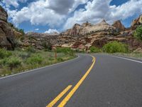 Utah Road: A Journey Through the USA's Natural Beauty