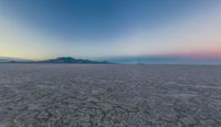 Utah Salt Lake Sunrise: Mountain View