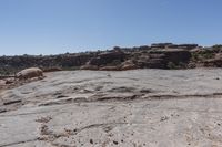 a rocky outcropping is shown on the mountain top in arizona's moab