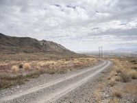 Exploring the Utah Wilderness on a Rugged Off-Road Track 001