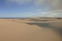 Vast Open Space: Desert Horizon Nature