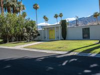 Villa in Palm Springs, California: Suburban Living at Its Finest