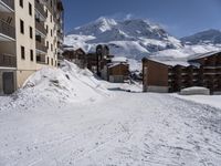 Winter Landscape: A Majestic Mountain Range