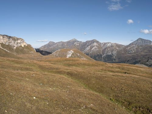 Austrian Landscape with Clear Sky and Mountains - HDRi Maps and Backplates