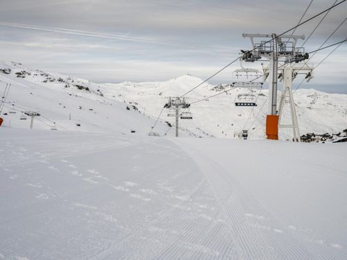 French Alps Winter Skiing Mountain Range - HDRi Maps and Backplates