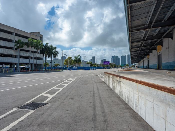 Miami Beach Parking Garage - HDRi Maps and Backplates
