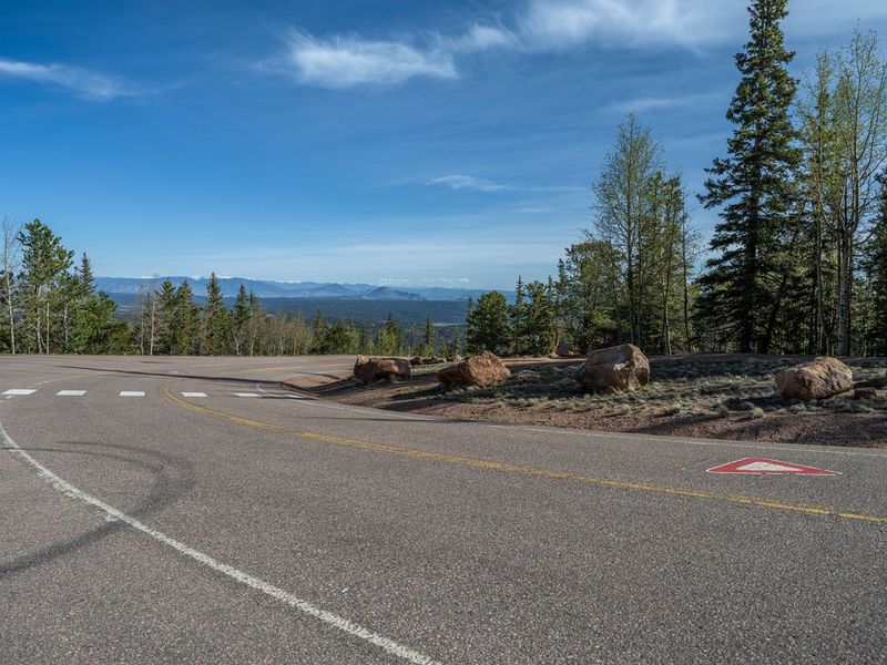 Asphalt Road in Colorado: Overlooking Pikes Peak HDRi Maps and Backplates