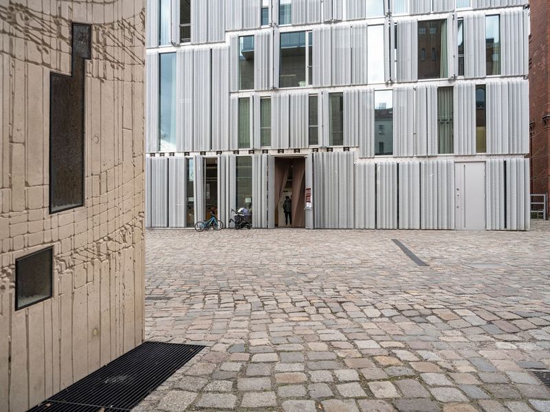 Classic Architecture in Berlin: Cobblestone Building HDRi Maps and ...