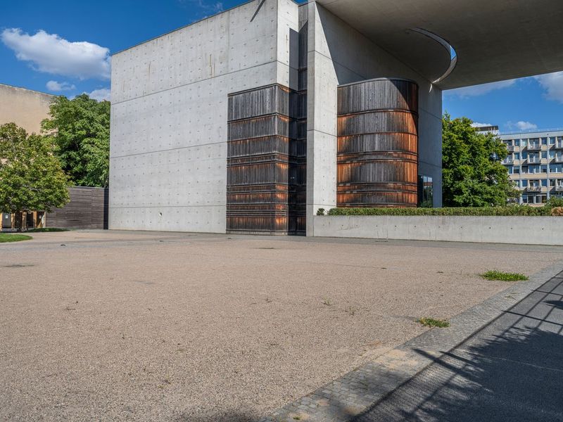 Berlin's Open Space: Under a Clear Sky HDRi Maps and Backplates