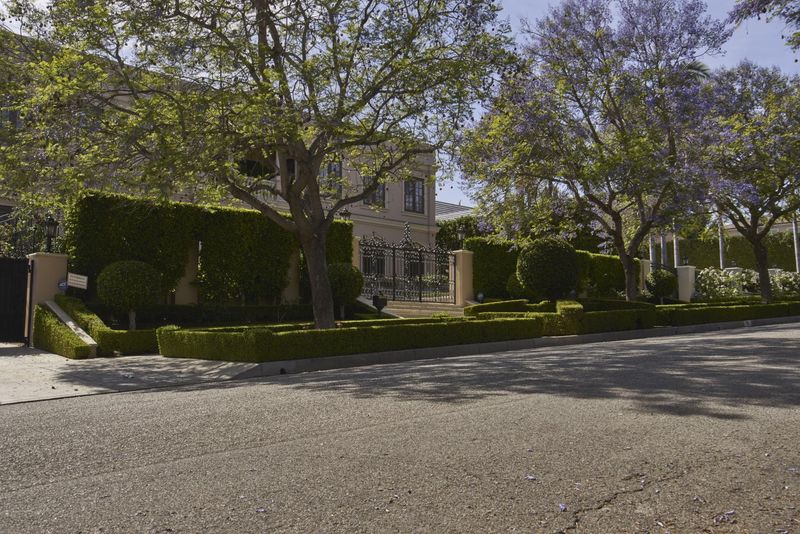 Residential Properties in Beverly Hills, California HDRi Maps and