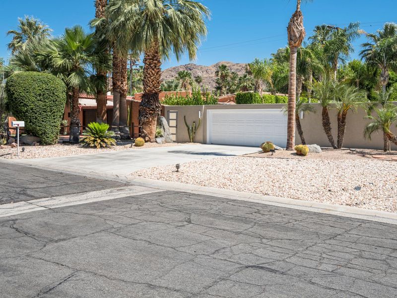 Palm Tree Residential Location Reference: California Villa Residential Oasis Among Palm Trees Hdri Maps And