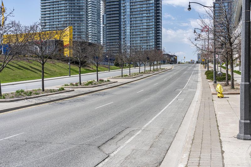 Cityscape of Toronto, Ontario: High-Rise Buildings and Urban Design ...
