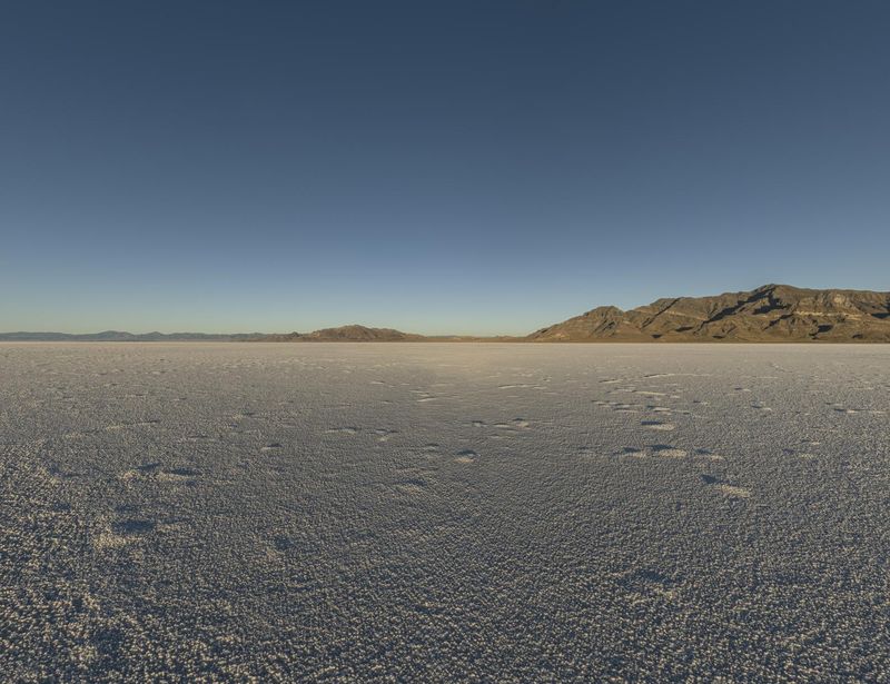 Clear Sky Over the Utah Desert - HDRi Maps and Backplates