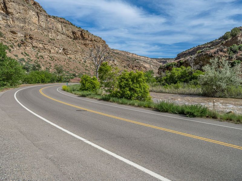 Colorado River Road: Scenic Landscape Views - HDRi Maps and Backplates