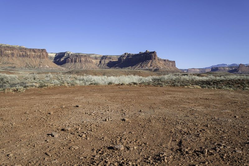 Dirt Road Through the Vast Utah Landscape HDRi Maps and Backplates