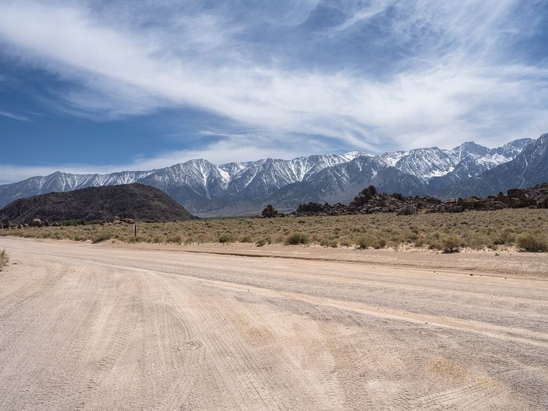 Dirt Roads of Alabama Hills Under Clear Skies HDRi Maps and Backplates