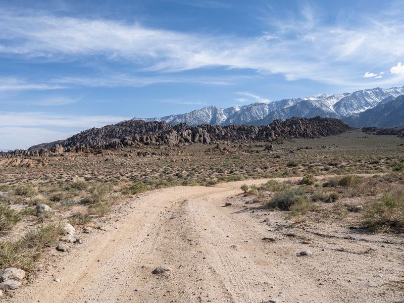 The Dirt Roads of Alabama Hills, California HDRi Maps and Backplates