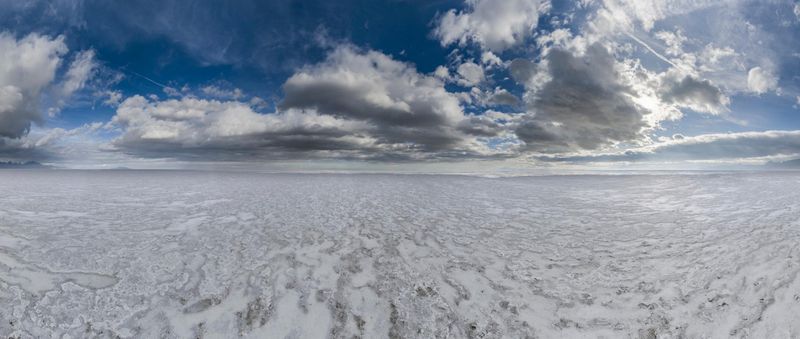 Dramatic Landscape: Utah Desert and Mountains - HDRi Maps and Backplates