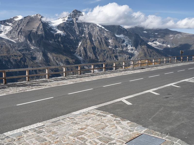 Elevated Mountain Road in Austria: Clear Sky HDRi Maps and Backplates