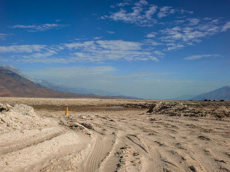 Empty Road in California Desert Landscape with Mountain and Cloudy Sky ...