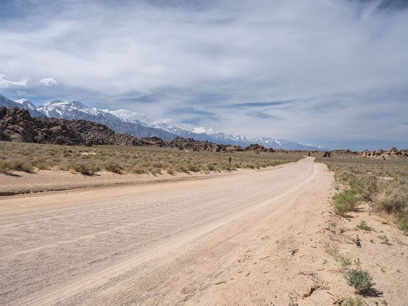 Exploring Dirt Roads of Alabama Hills HDRi Maps and Backplates