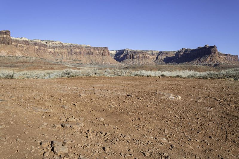 Exploring Utah Desert: The Natural Beauty HDRi Maps and Backplates