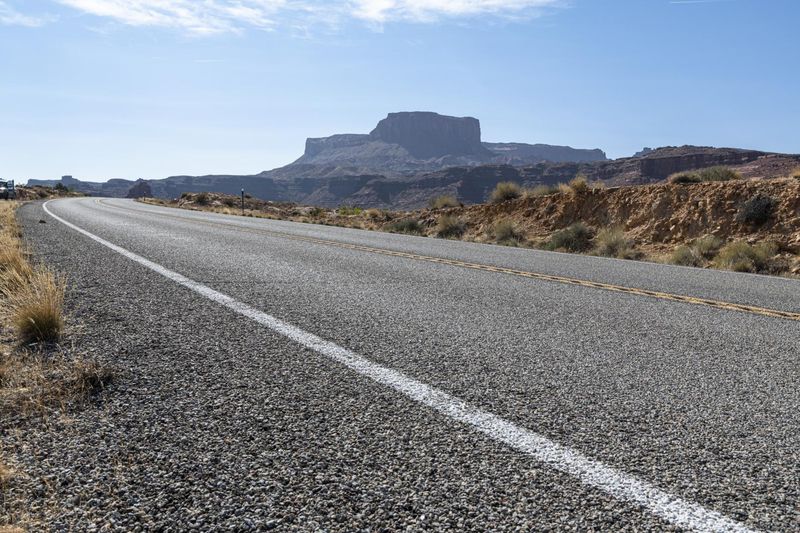 Empty Highway Through the Desert in Utah, USA HDRi Maps and Backplates