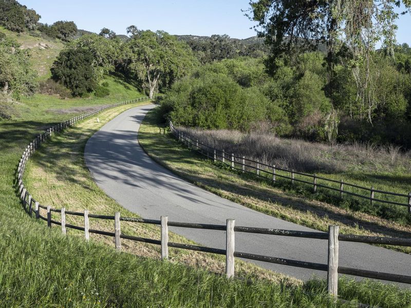 Lush Pastures in the Rural Landscape of California HDRi Maps and Backplates