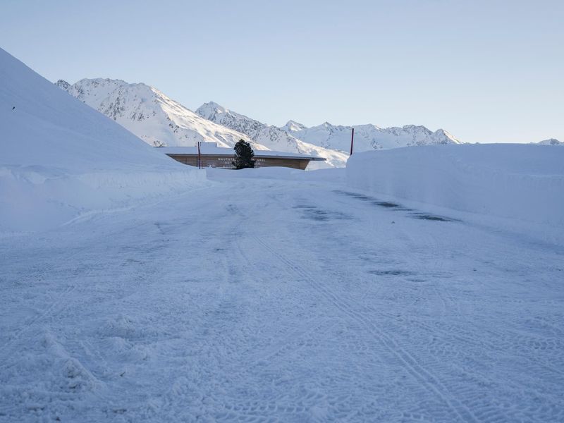 Man skiing down a snowy slope in the German Alps HDRi Maps and Backplates