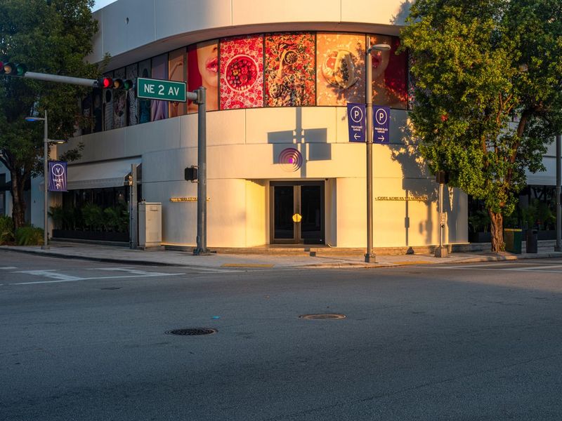 Miami Beach: Embracing City Life in Sunny Urban Design HDRi Maps and ...