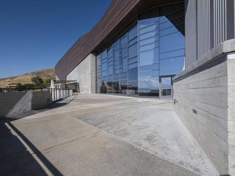 Modern Architecture in Utah, USA HDRi Maps and Backplates