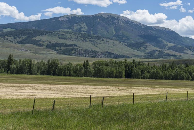 Mountain Landscape in Summit County, Colorado HDRi Maps and Backplates