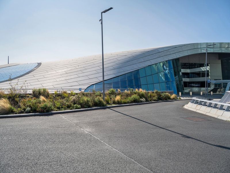 Netherlands Urban Design: Sleek Office Building in Amsterdam HDRi Maps ...