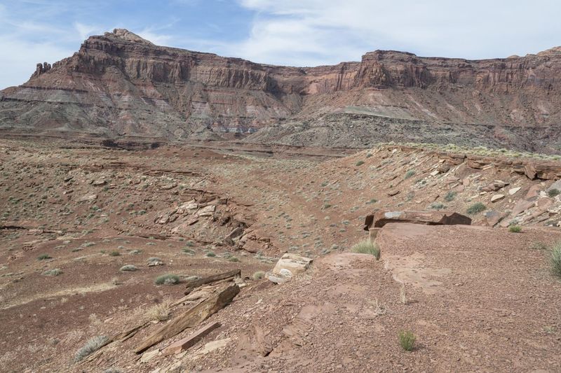 Red Rock Landscape in Utah: Mountains and Nature HDRi Maps and Backplates
