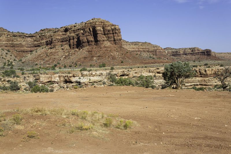 Rugged Mountain Terrain in Utah, under a Clear Sky HDRi Maps and Backplates