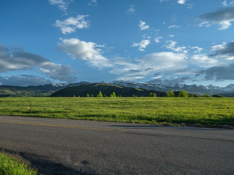 Rural Landscape in Colorado at Dawn HDRi Maps and Backplates