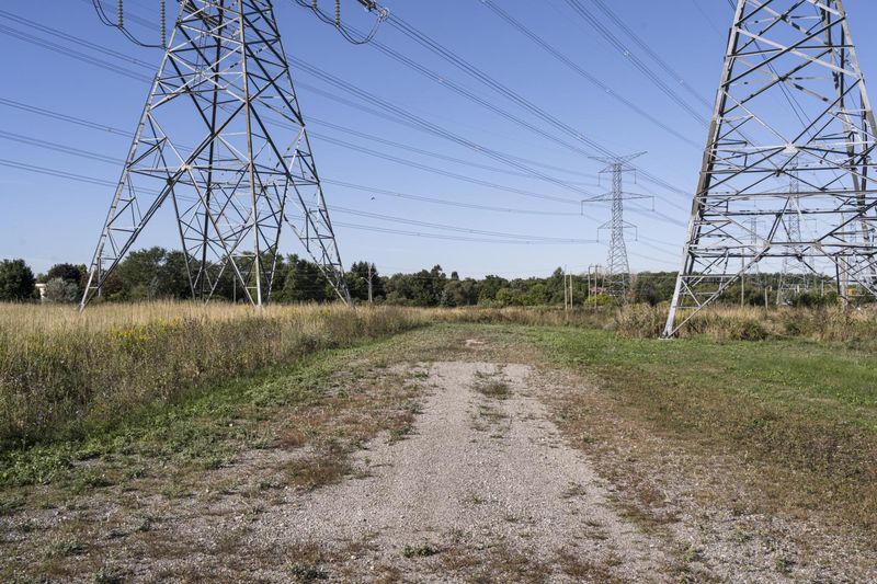 Rural Landscape in Toronto, Ontario: A Glimpse of Nature HDRi Maps and ...