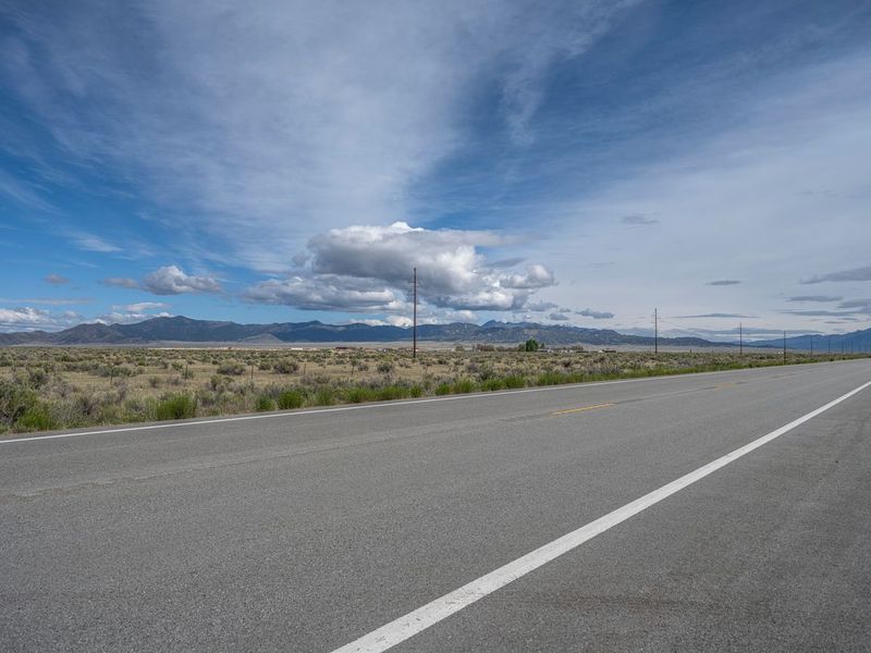 Rural Road in Colorado: Mountain Landscape HDRi Maps and Backplates
