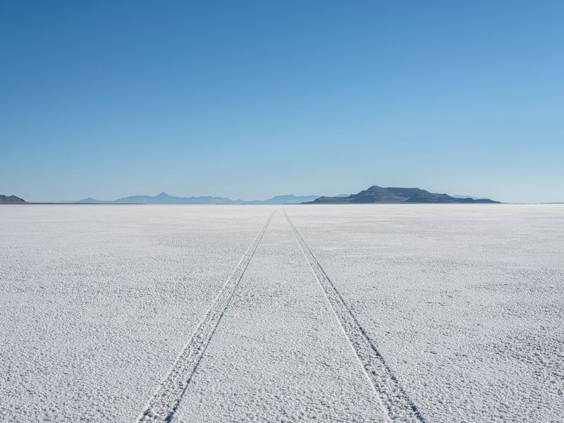 Salt Lake City: A Clear Sky on a Beautiful Day HDRi Maps and Backplates