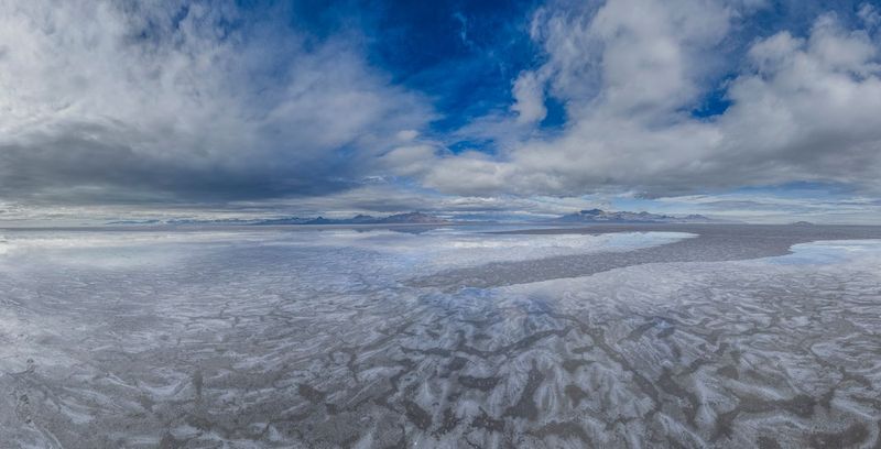 Salt Lake City Desert Mountains: A Sunny Day HDRi Maps and Backplates