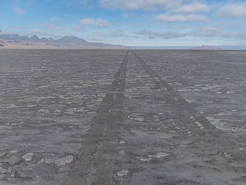 Salt Lake City: Salt Flats and Desert Mountains HDRi Maps and Backplates