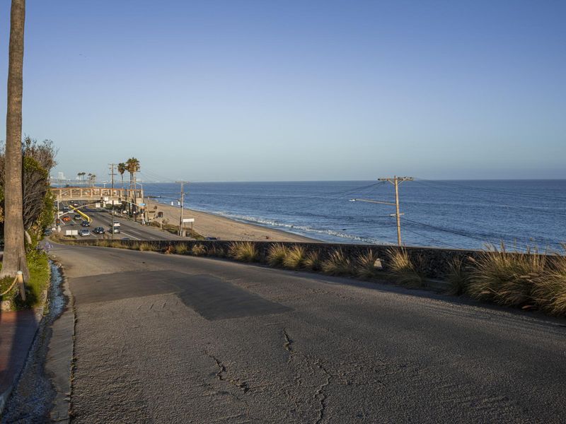 Scenic Coastal Drive on Pacific Coast Highway in Los Angeles HDRi Maps ...