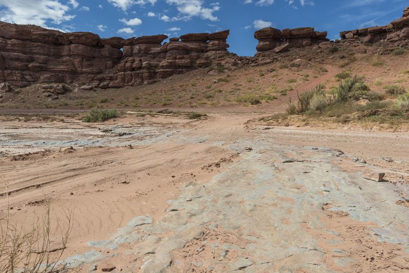 Scenic Drive Through the Utah Mountains HDRi Maps and Backplates